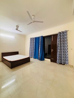 3 BHK Builder Floor For Rent in Sector 57