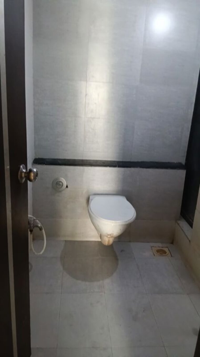 Bathroom, meena-residency-kharghar 2 Bedroom 1150 Sq.Ft. Apartment In Kharghar Navi Mumbai 10417471