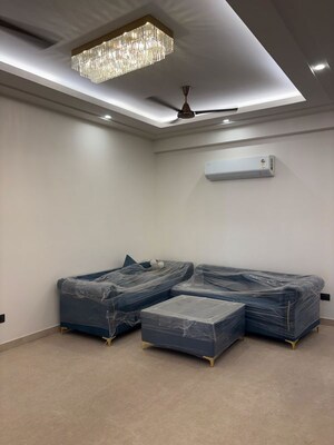 Living Room in 3 BHK Builder Floor at Raj One Good Earth, Sector 71 – for Rent
