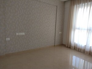 Room in 1 BHK Apartment at Ajmera Solis, Vikhroli East – for Sale