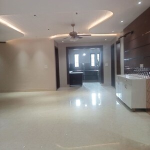 Living Room in 3 BHK Builder Floor at BPTP Eden Estate, Sector 81 – for Sale