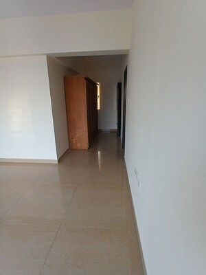 Room in 3.5 BHK Apartment at Lokhandwala Whispering Palms XXclusives, Kandivali East – for Rent