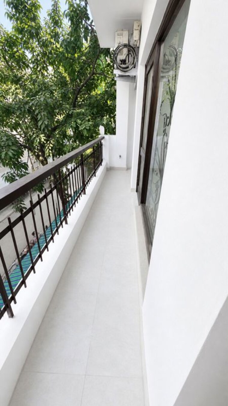 Balcony, uday park 4 Bedroom 2200 Sq.Ft. Apartment In Uday Park Delhi 10417525