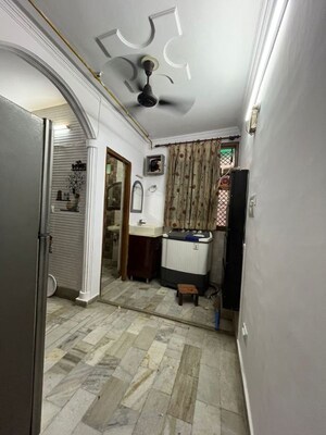 Bathroom in 2 BHK Builder Floor at West Patel Nagar – for Rent