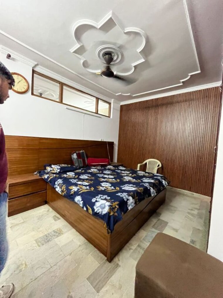 Bedroom, west patel nagar 2 Bedroom 100 Sq.Ft. Builder Floor In West Patel Nagar Delhi 10417533