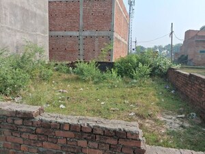  Plot – Exterior View View at Shivpur - for Sale