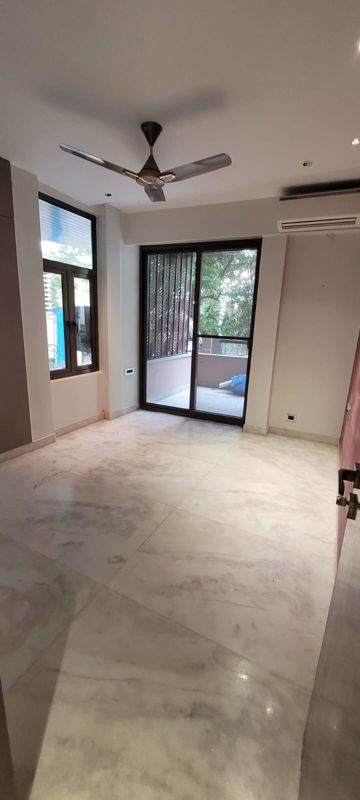4 BHK + Pooja Room,Servant Room,Study Room,Extra Room Apartment For Sale in Alaknanda