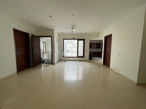 Room in 3 BHK Builder Floor at Huda Staff Colony, Sector 46 – for Rent