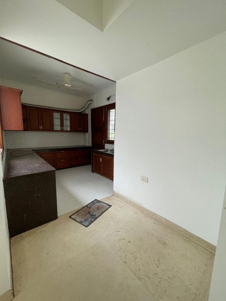 Kitchen, huda-staff-colony 3 Bedroom 2300 Sq.Ft. Builder Floor In Sector 46 Gurgaon 10417550