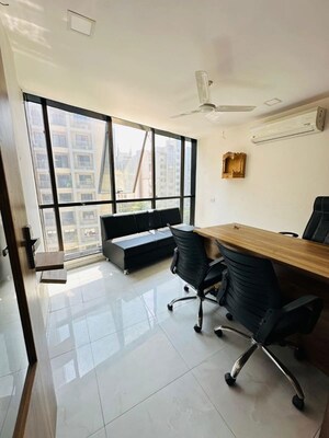  Office Space For Rent in Vaishnodevi Circle