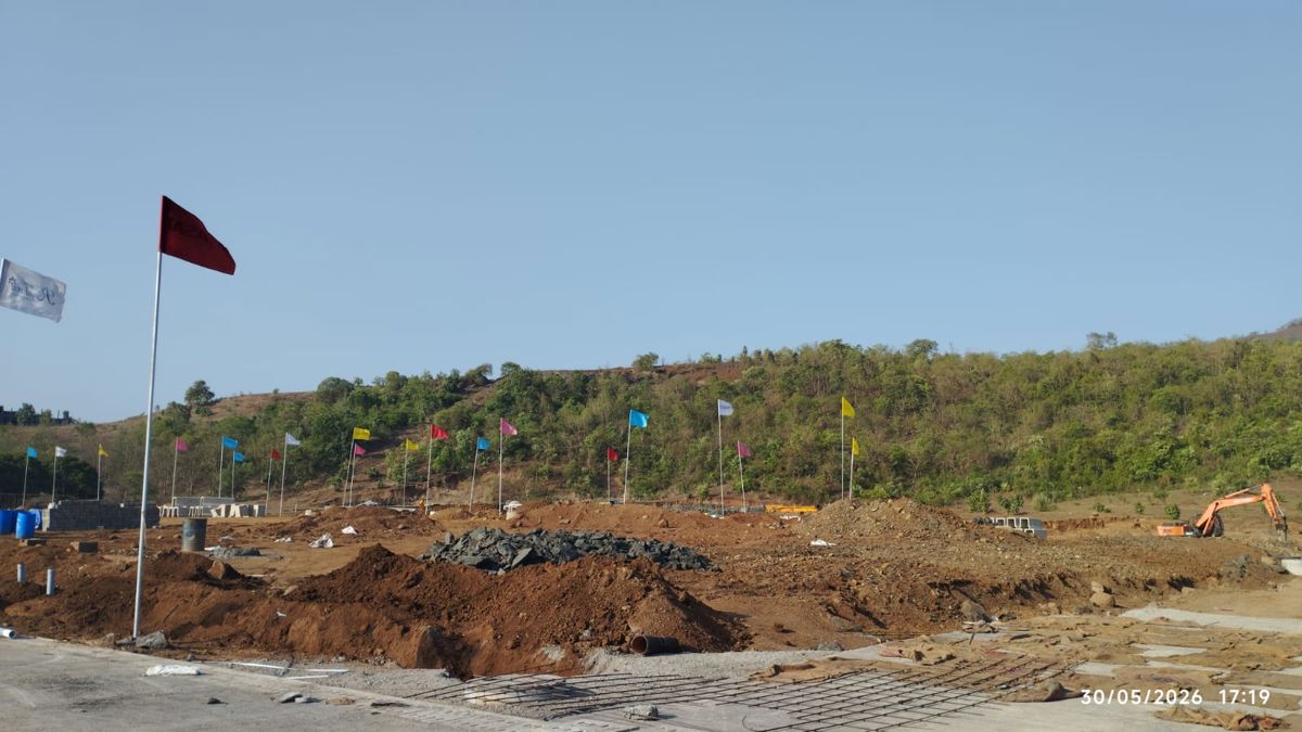 Plot For Sale in Wavandhal