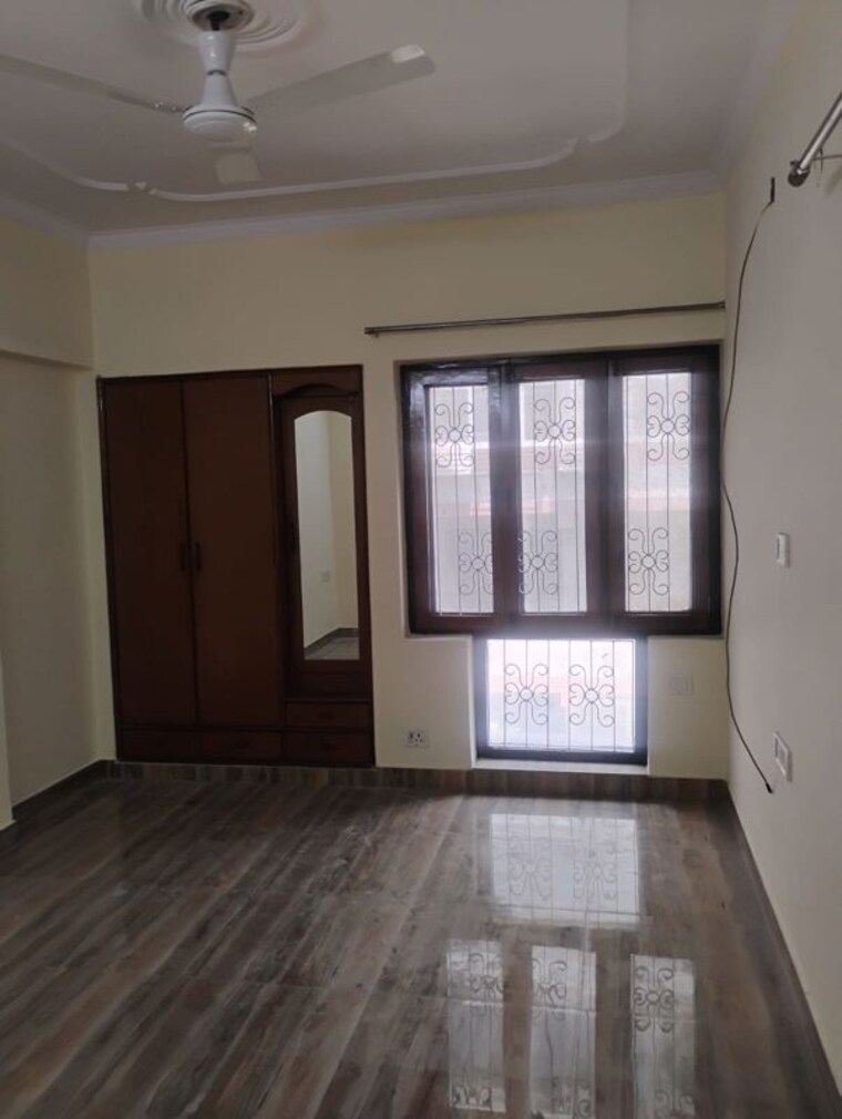 Room, dwarka 3 Bedroom 1800 Sq.Ft. Apartment In Dwarka Delhi 10417601