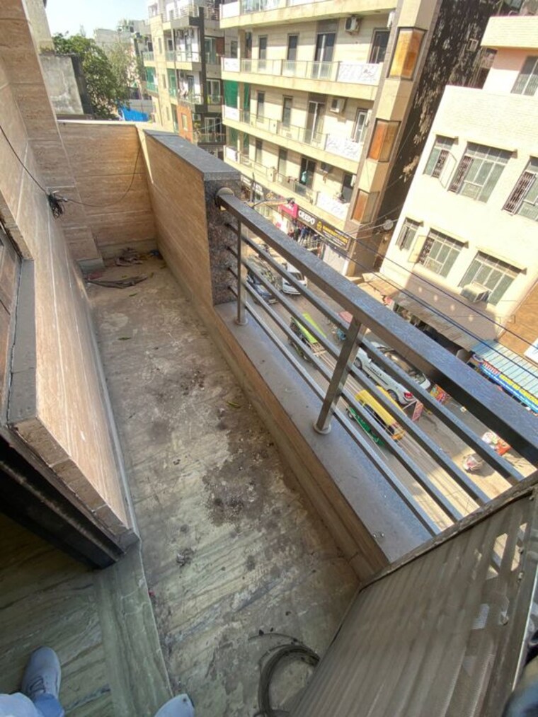 Balcony, west patel nagar 1 Bedroom 50 Sq.Yd. Builder Floor In West Patel Nagar Delhi 10417622