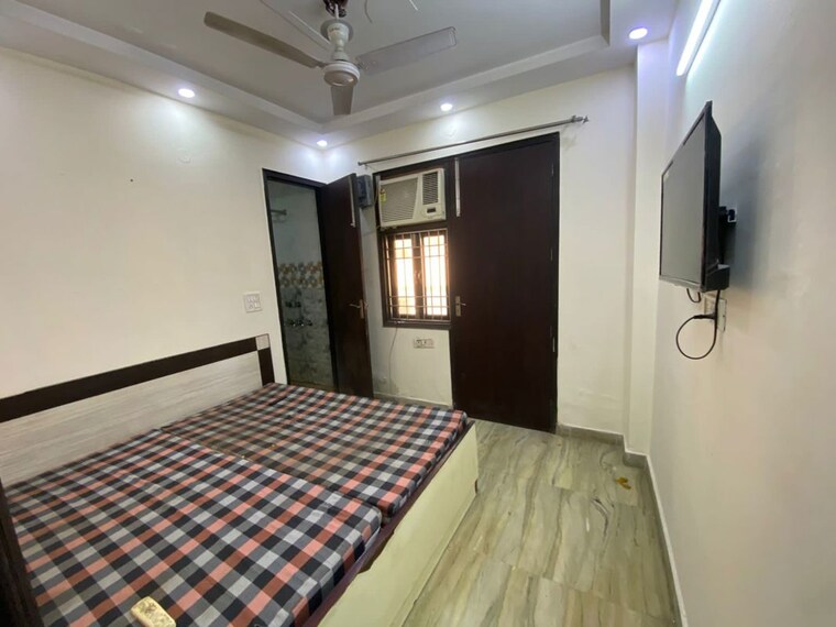 Bedroom, west patel nagar 1 Bedroom 50 Sq.Yd. Builder Floor In West Patel Nagar Delhi 10417622
