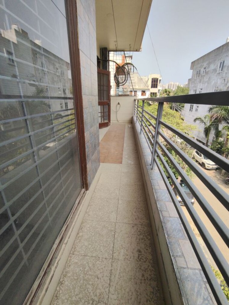 Balcony, rwa-apartments-sector-70 2 Bedroom 1150 Sq.Ft. Independent House In Sector 70 Noida 10417597