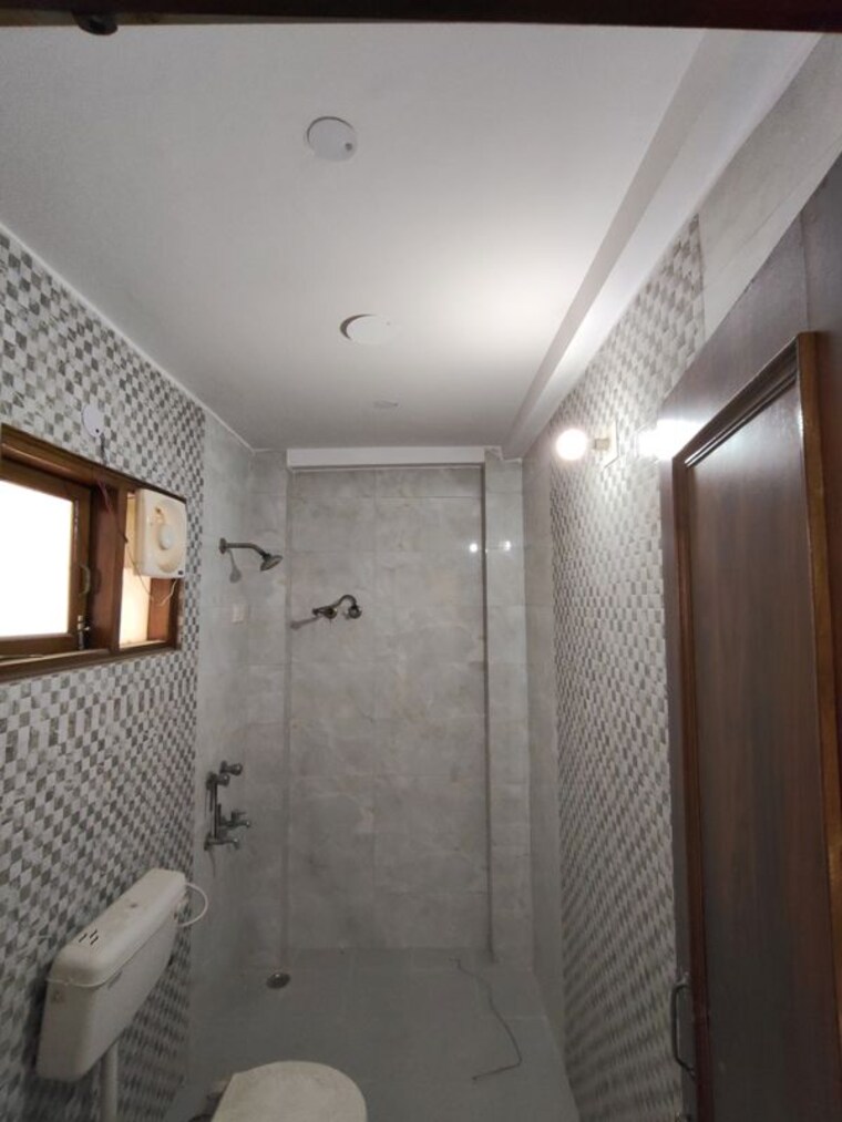 Bathroom, rwa-apartments-sector-70 2 Bedroom 1150 Sq.Ft. Independent House In Sector 70 Noida 10417597