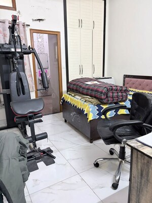 Gym in 2 BHK Builder Floor at Ansal Plaza Gurgaon, Palam Vihar – for Rent