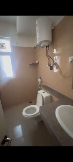 Bathroom in 2.5 BHK Apartment at Emaar Emerald Estate, Sector 65 – for Rent