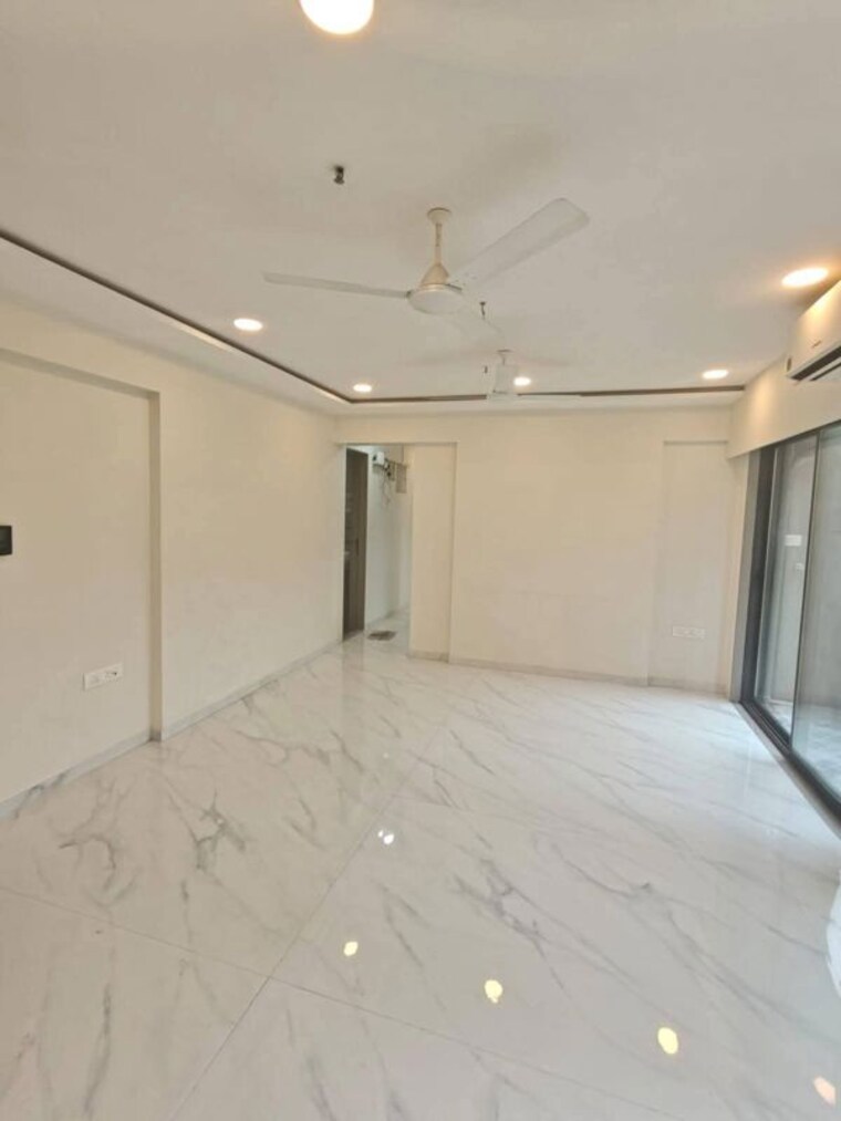 Room, datta-krupa-chs-dadar-east 3 Bedroom 1000 Sq.Ft. Apartment In Dadar East Mumbai 10417636