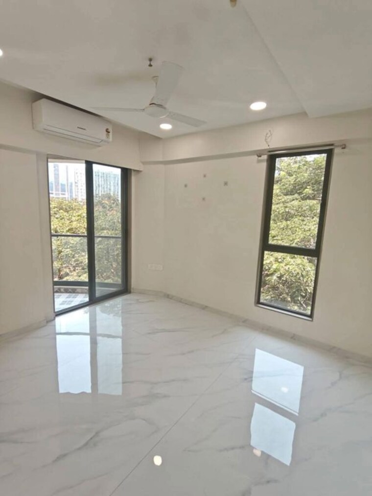 Room, datta-krupa-chs-dadar-east 3 Bedroom 1000 Sq.Ft. Apartment In Dadar East Mumbai 10417636