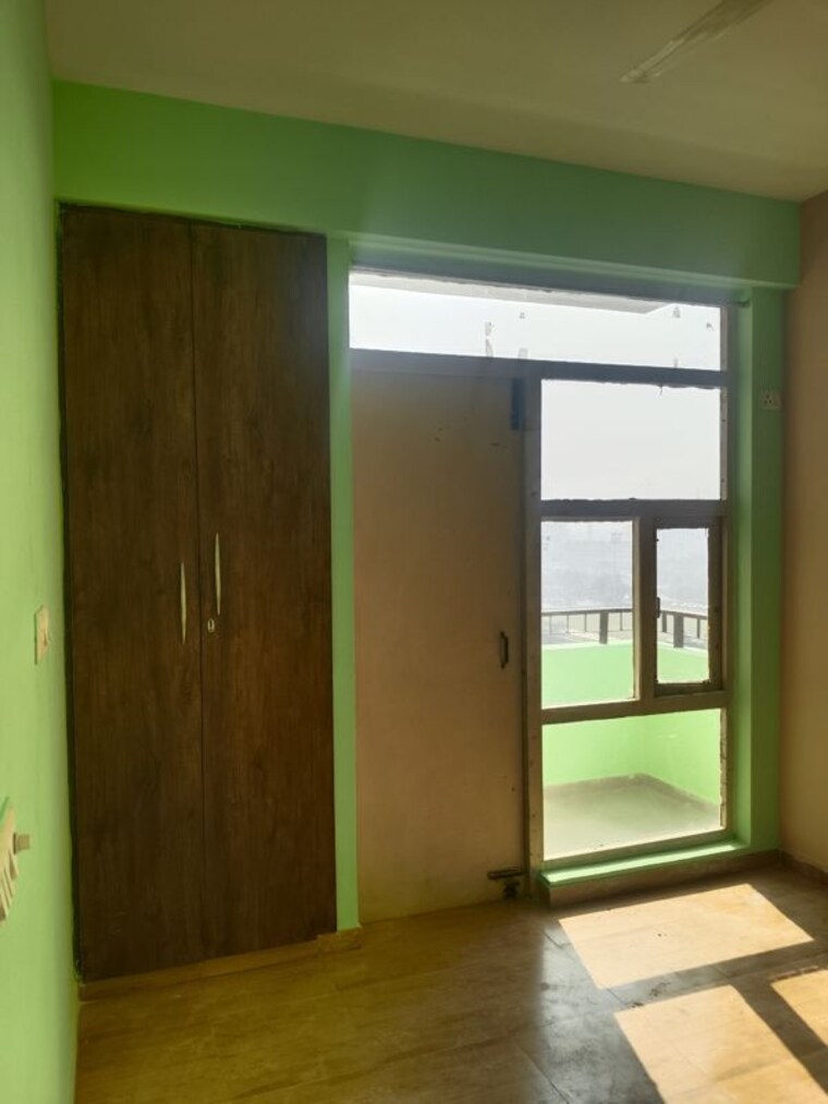 Room, auric-city-homes 3 Bedroom 650 Sq.Ft. Apartment In Sector 82 Faridabad 10417685