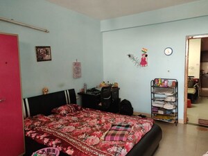 Bedroom in 2 BHK Apartment at OP Floridaa, Sector 82 – for Rent