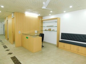 Room in  Office Space at Lajpat Nagar ii – for Rent