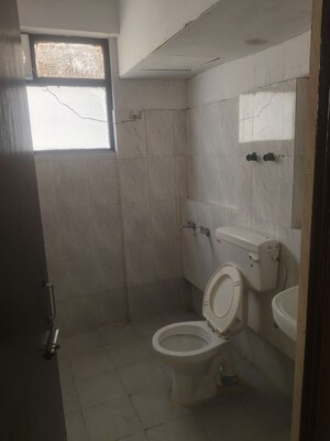 Bathroom in 2 BHK Apartment at OP Floridaa, Sector 82 – for Rent