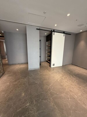Room in 4 BHK Apartment at Lodha Trump Tower, Worli – for Sale