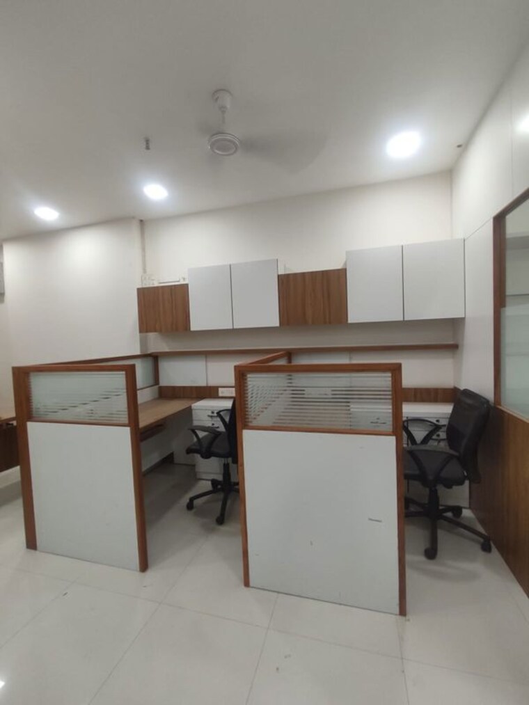 Team Area, hn-safal-mondeal-heights Commercial Office Space 1175 Sq.Ft. In Ramdevnagar Ahmedabad 10417728