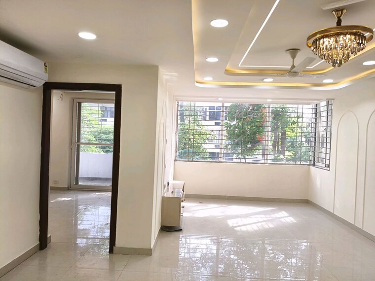 Room, ardee-city  300 Sq.Yd. Builder Floor In Sector 52 Gurgaon 10417733