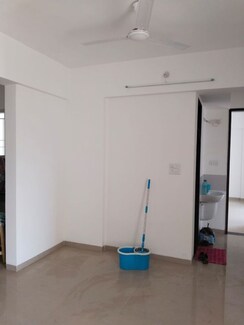 2 BHK + Servant Room Apartment For Rent in Mont Vert Belbrook