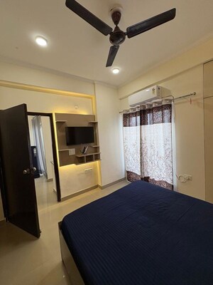 Bedroom in 3.5 BHK Apartment at Prateek Stylome, Sector 45 – for Rent