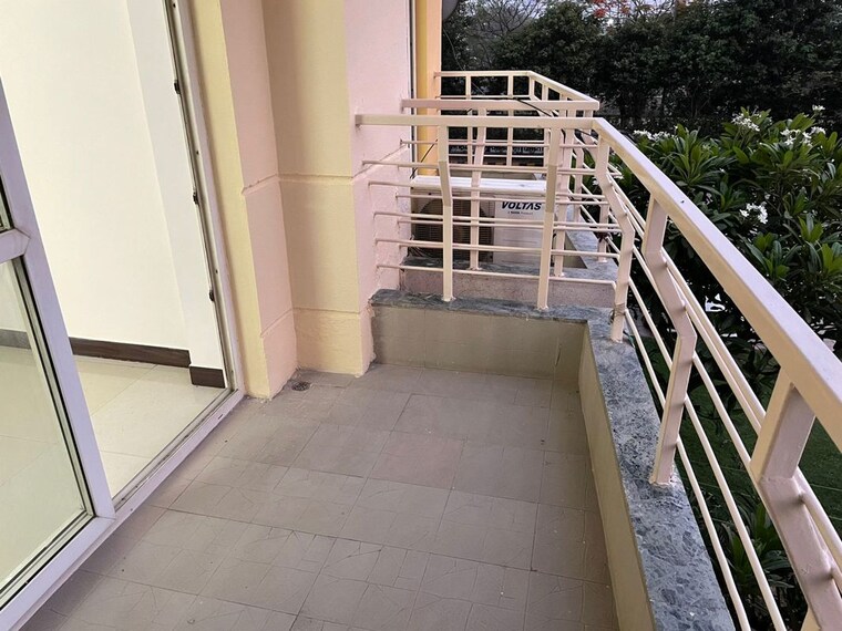 Balcony, rps-auria 3 Bedroom 2000 Sq.Ft. Apartment In Sector 88 Faridabad 10417772