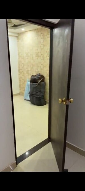 Furnished Amenities in 1 BHK Builder Floor at Mehrauli – for Rent