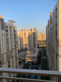 3 BHK + Pooja Room,Servant Room,Study Room,Extra Room Apartment For Rent in Emaar Gurgaon Greens