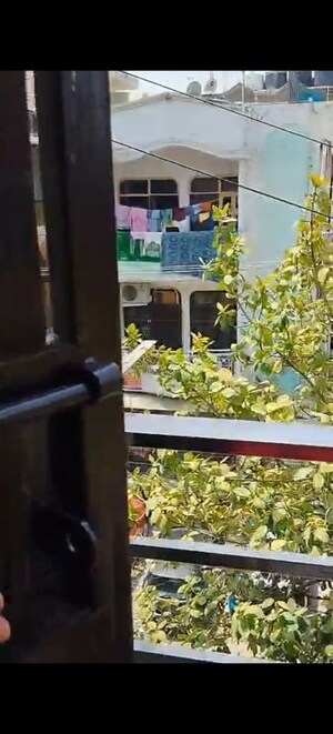 Furnished Amenities in 2 BHK Builder Floor at Shalimar Garden Extension I – for Sale