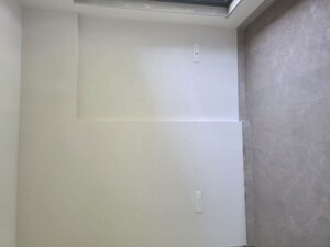 Room in 2 BHK Apartment at  Rushi The Kollage Andheri, Andheri East – for Rent