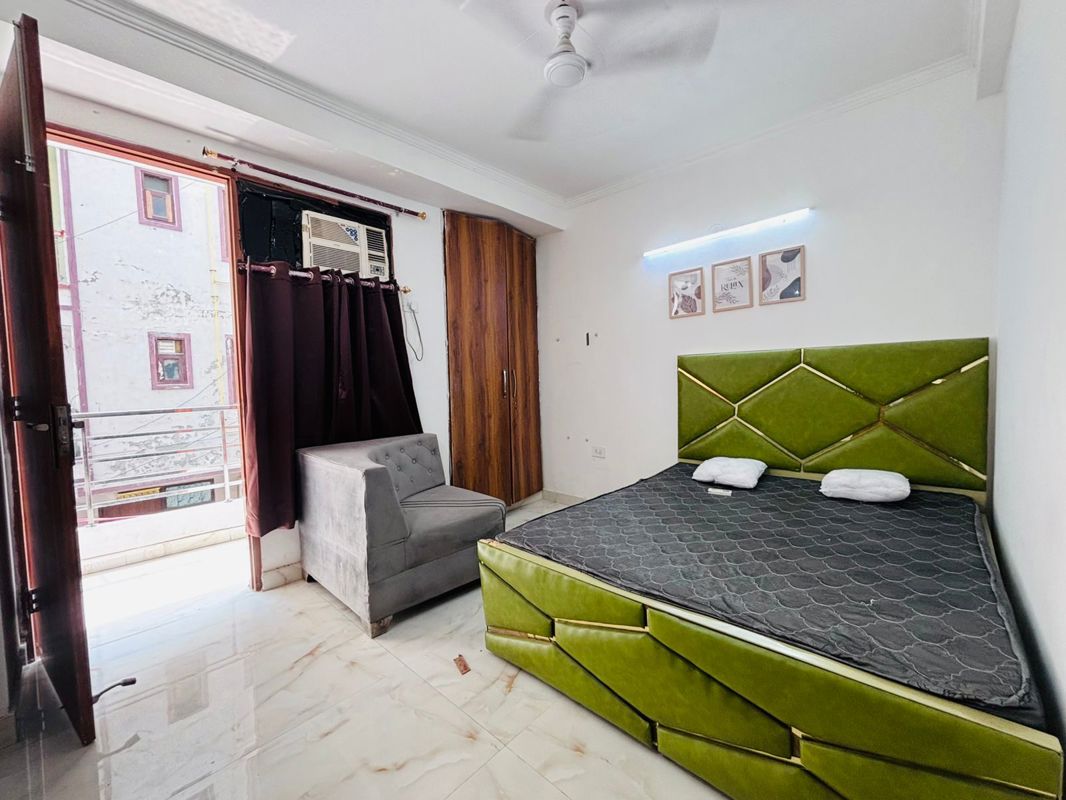 1 BHK + Basement Builder Floor For Rent in Freedom Fighters Enclave