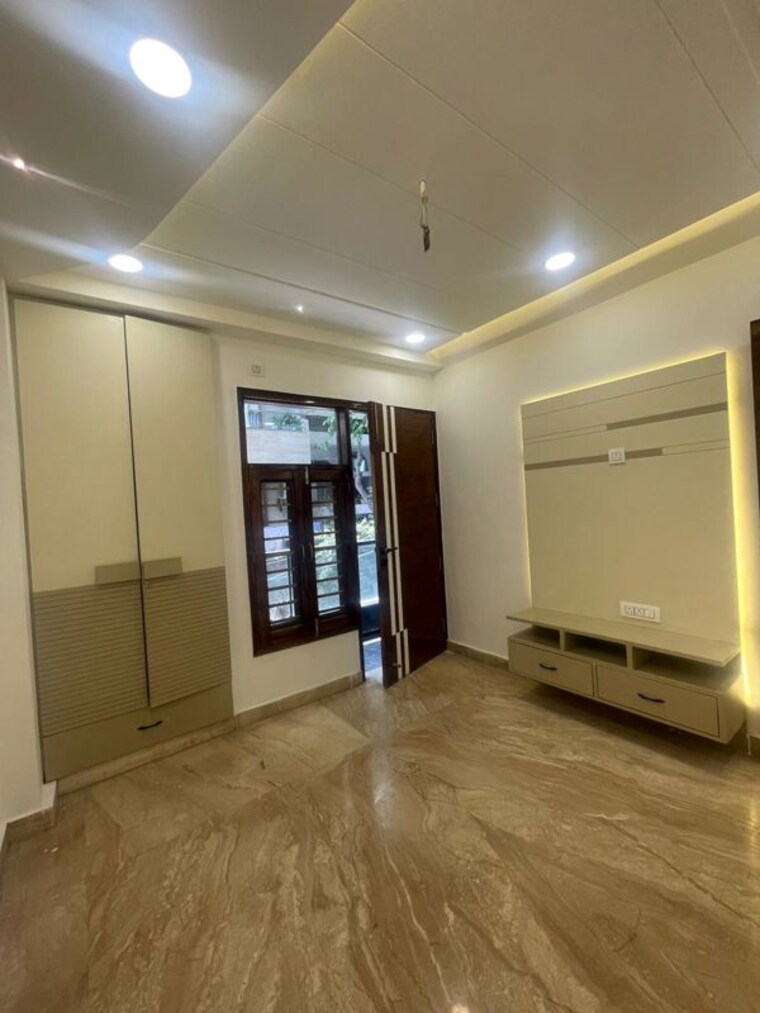Room, prashant vihar 3 Bedroom 100 Sq.Yd. Builder Floor In Prashant Vihar Delhi 10417860