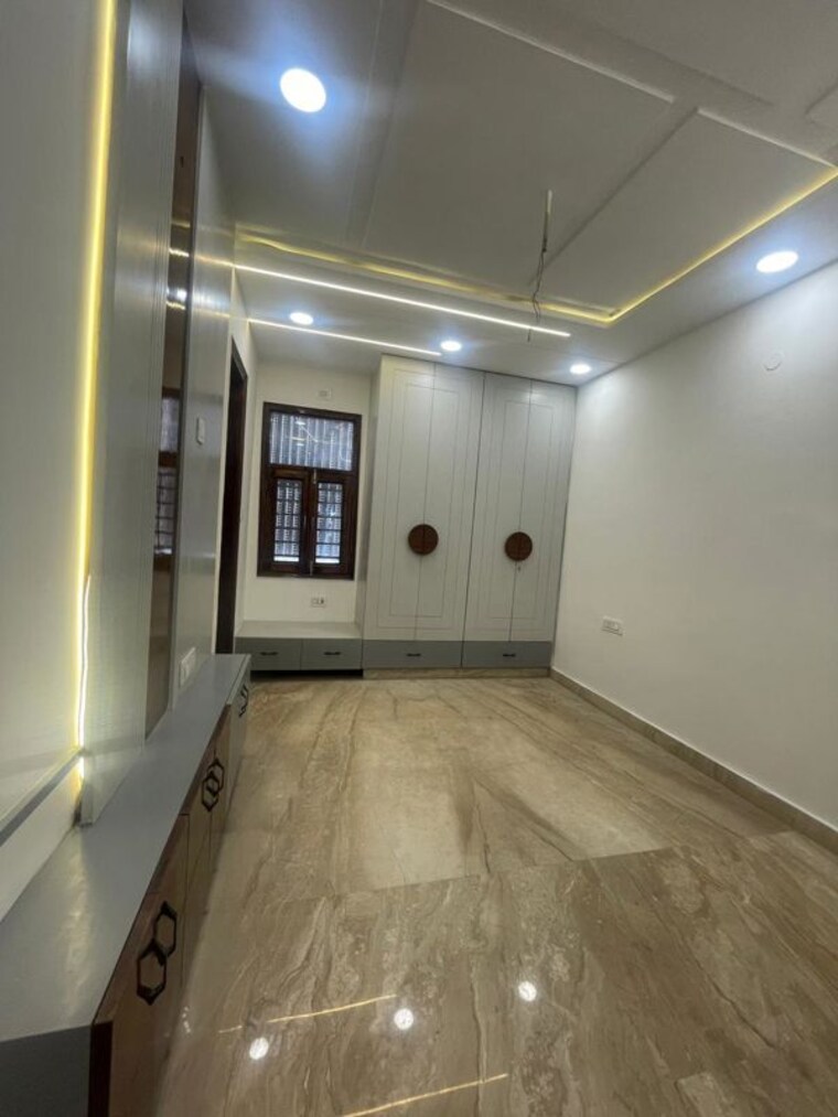 undefined, prashant vihar 3 Bedroom 100 Sq.Yd. Builder Floor In Prashant Vihar Delhi 10417860