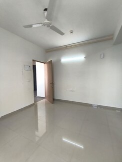 2 BHK + Pooja Room,Servant Room,Study Room,Extra Room,Basement,Store Room Apartment For Rent in Pareena Om Apartments