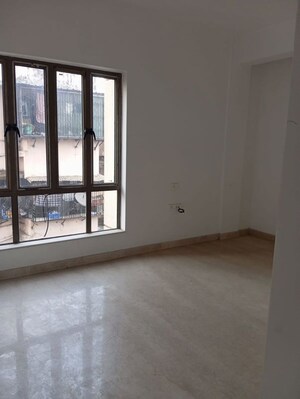Room in 3 BHK Apartment at Arrjavv Pearl, Ballygunge – for Sale