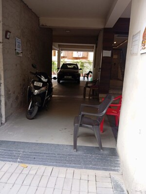 Parking in 3 BHK Apartment at Arrjavv Pearl, Ballygunge – for Sale