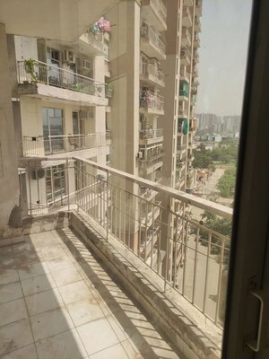 Balcony in 2 BHK Apartment at Gardenia Glamour, Vasundhara Sector 3 – for Sale