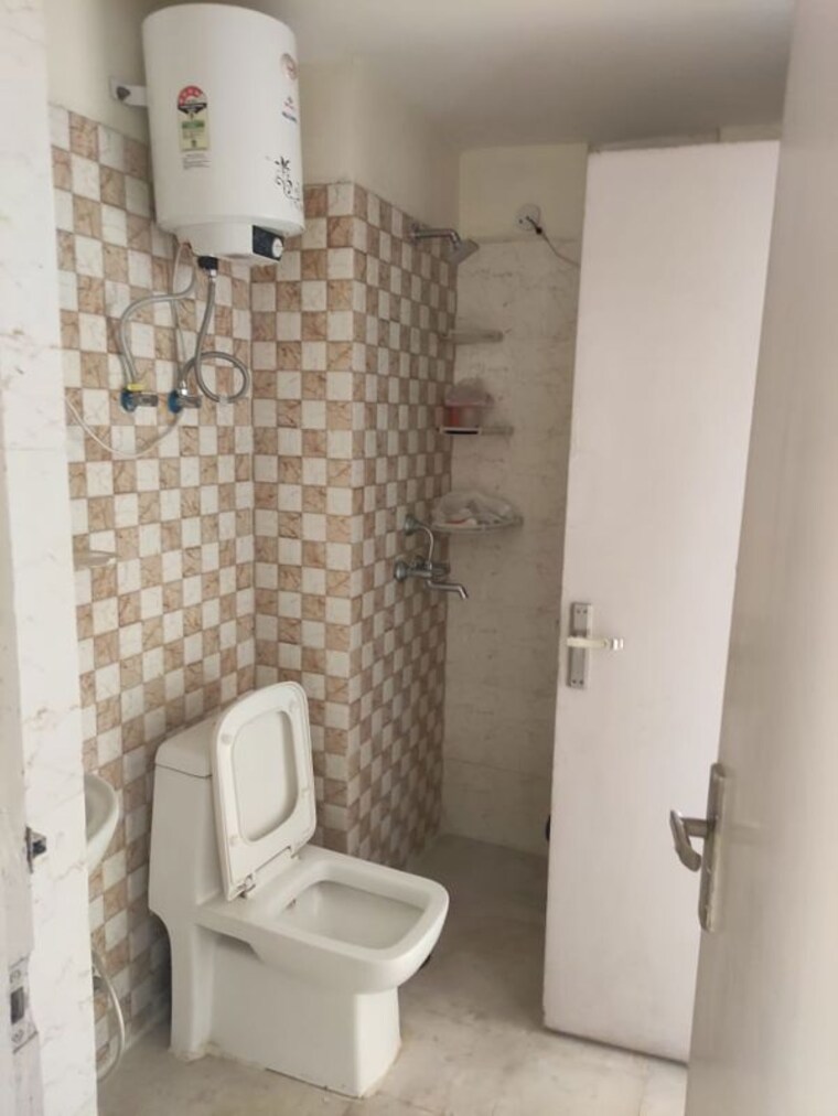 Bathroom, gardenia-glamour 2 Bedroom 1250 Sq.Ft. Apartment In Vasundhara Sector 3 Ghaziabad 10417888