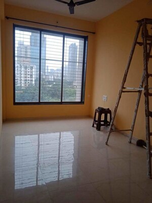 Room in 2 BHK Apartment at Matunga West – for Sale