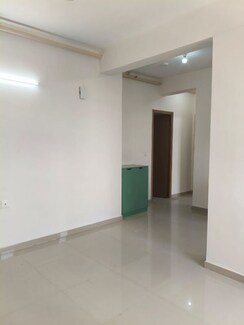 2 BHK + Pooja Room,Servant Room,Study Room,Extra Room,Basement,Store Room Apartment For Rent in Pareena Om Apartments
