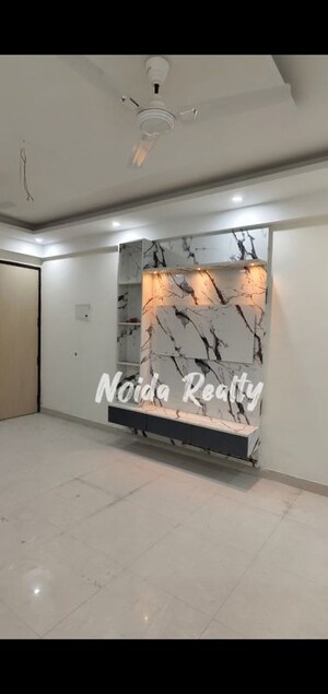 Furnished Amenities in 2 BHK Apartment at Ace City, Sector 1 Greater Noida – for Rent