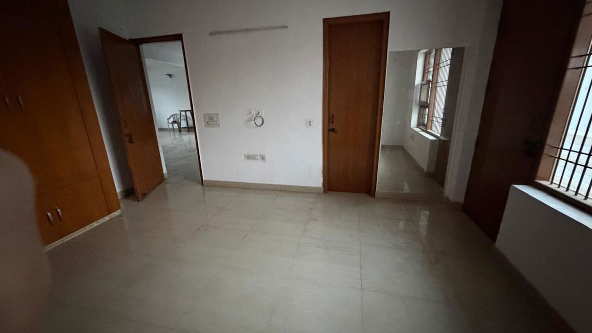 3 BHK Builder Floor For Rent in Orchid Island